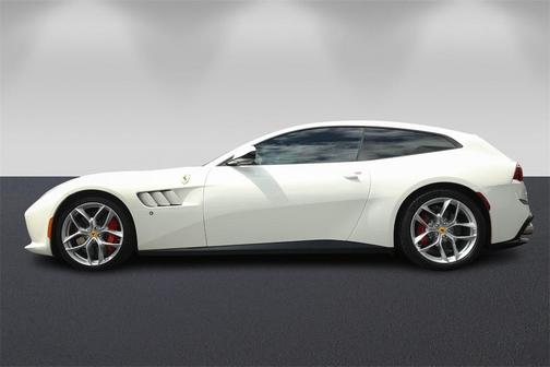2018 Ferrari GTC4Lusso T