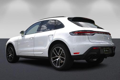 2024 Porsche Macan 
