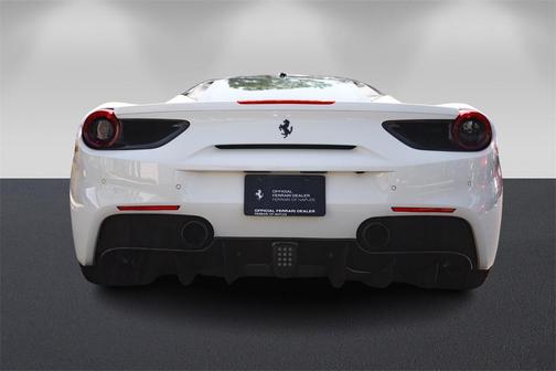 2017 Ferrari 488 GTB Base
