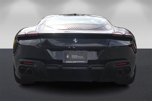 2022 Ferrari Roma Base
