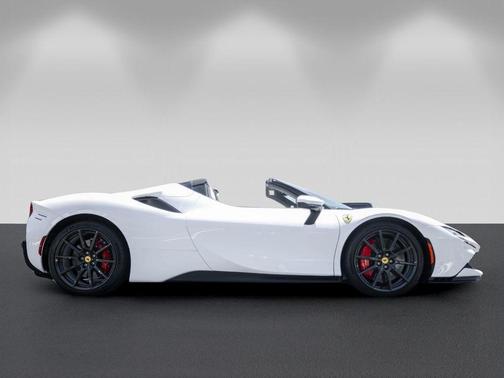 Bianco Cervino 2025 Ferrari SF90 Spider