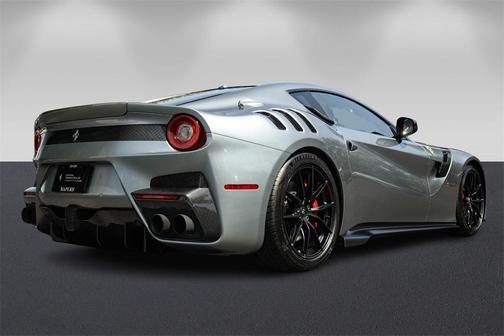 2017 Ferrari F12tdf Base