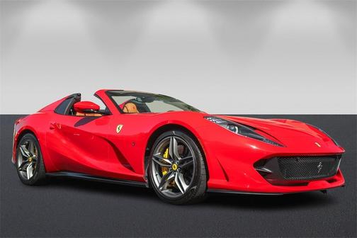 2022 Ferrari 812 GTS 