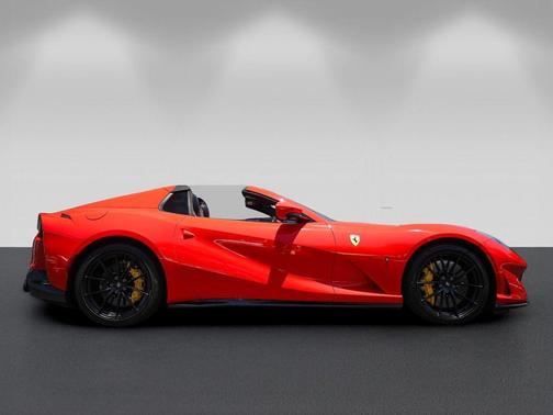 Rosso Scuderia 2021 Ferrari 812 GTS