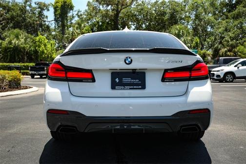 2021 BMW 530 i