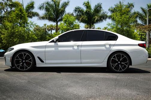2021 BMW 530 i