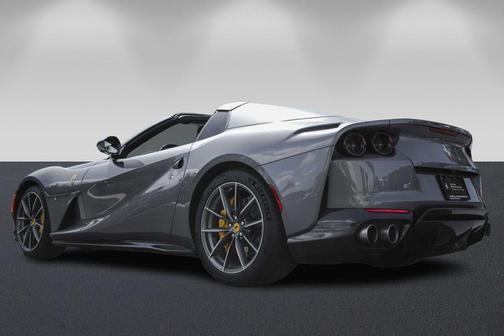 2023 Ferrari 812 GTS 