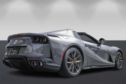 2023 Ferrari 812 GTS 