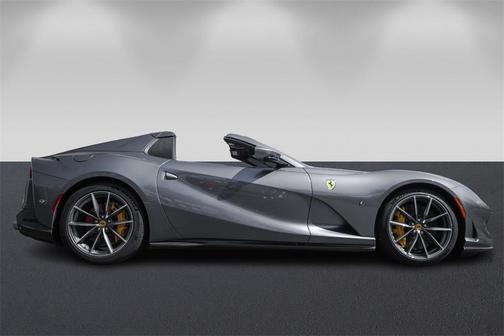 2023 Ferrari 812 GTS 