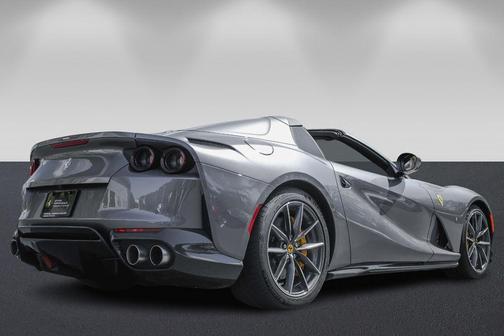 2023 Ferrari 812 GTS 