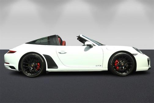 2019 Porsche 911 Targa 4 GTS