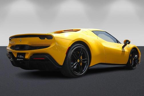 Giallo Modena 2025 Ferrari 296 GTB