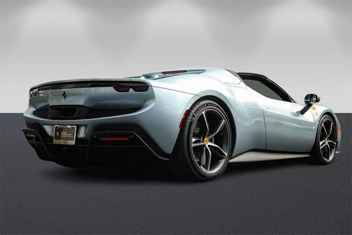 2024 Ferrari 296 GTS Base