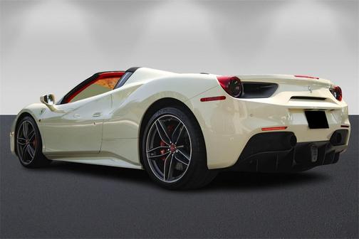 2018 Ferrari 488 Spider Base