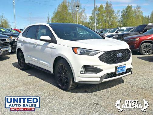White 2024 Ford Edge ST-Line