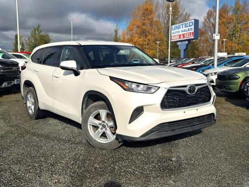 2020 Toyota Highlander LE