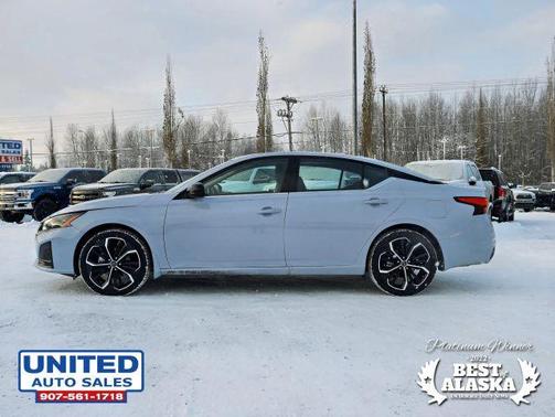 2025 Nissan Altima SR