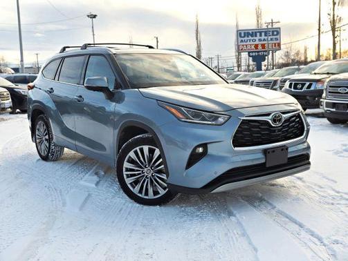2023 Toyota Highlander Platinum
