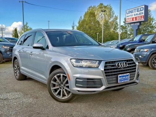 Florett Silver Metallic 2018 Audi Q7 2.0T Premium Plus