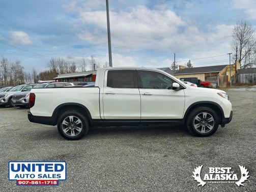 White 2019 Honda Ridgeline RTL-E
