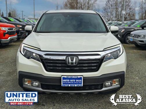 White 2019 Honda Ridgeline RTL-E