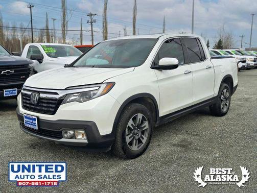 White 2019 Honda Ridgeline RTL-E