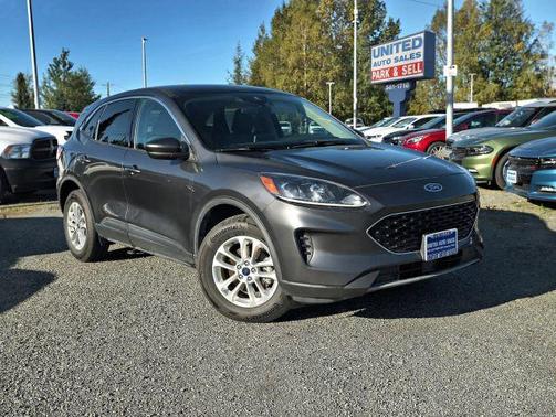 2020 Ford Escape SE