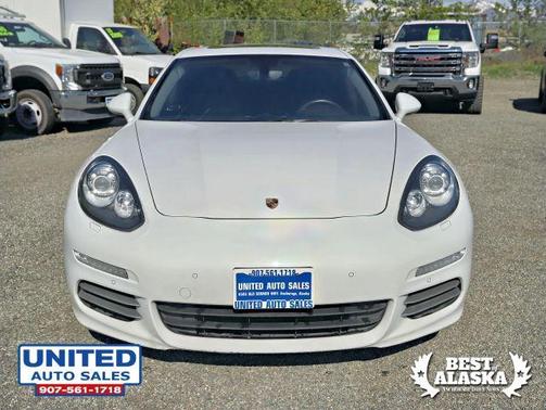 White 2014 Porsche Panamera 4