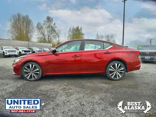 Scarlet Ember 2021 Nissan Altima 2.5 SR