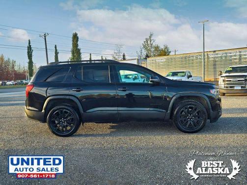 2022 GMC Acadia SLT