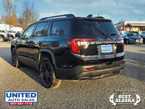 2022 GMC Acadia SLT