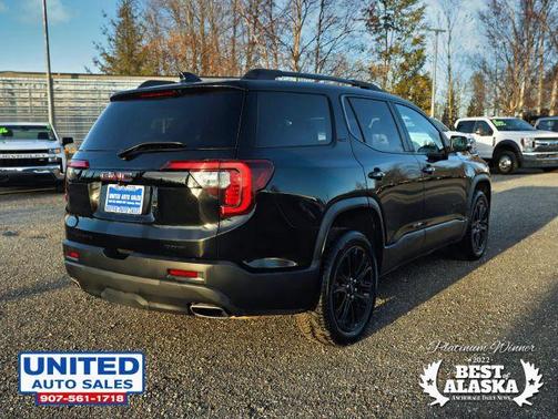 2022 GMC Acadia SLT