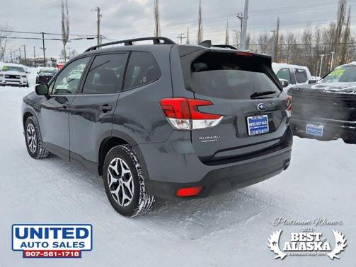 2024 Subaru Forester Premium