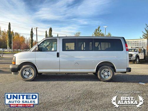 2017 Chevrolet Express 2500 LS