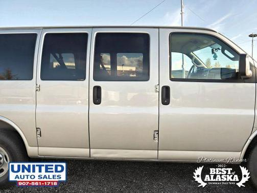 2017 Chevrolet Express 2500 LS