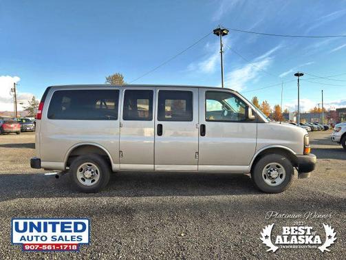 2017 Chevrolet Express 2500 LS