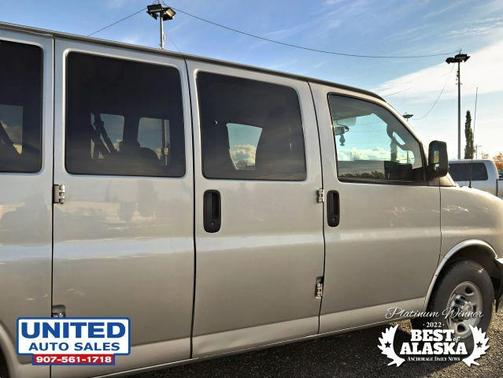 2017 Chevrolet Express 2500 LS