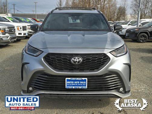 Silver 2022 Toyota Highlander XSE