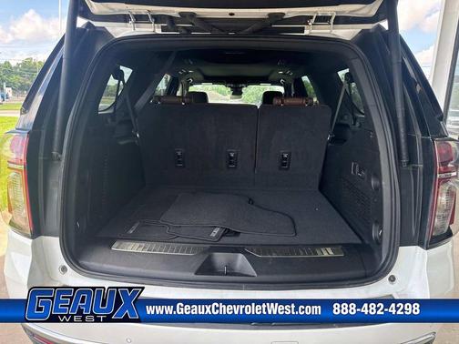 2023 Chevrolet Suburban 4WD High Country