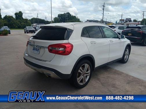 White 2018 Mercedes-Benz GLA 250 Base