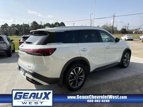 2023 INFINITI QX60 Luxe