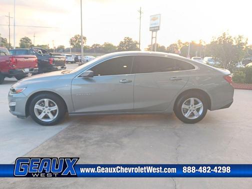 Sterling Gray Metallic 2024 Chevrolet Malibu 1LS