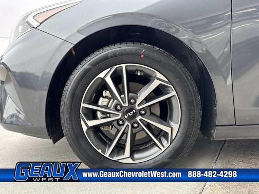 Gravity Gray 2024 Kia Forte LXS