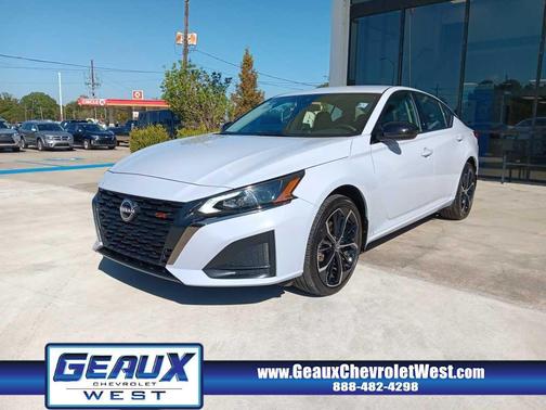 2025 Nissan Altima SR AWD