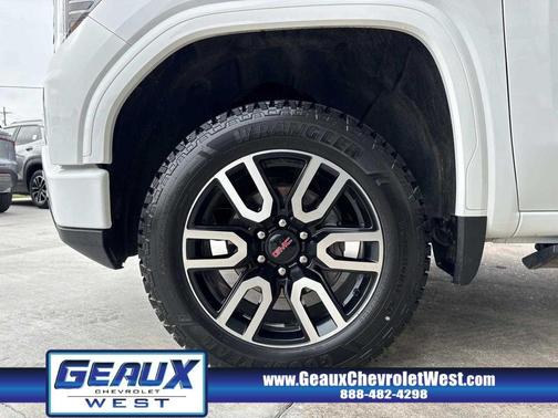 2023 GMC Sierra 1500 AT4