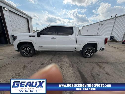 2023 GMC Sierra 1500 AT4