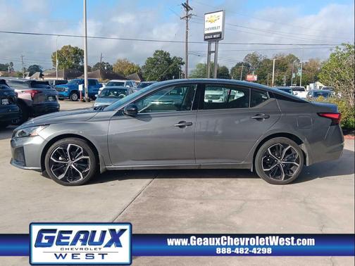 2025 Nissan Altima SR AWD