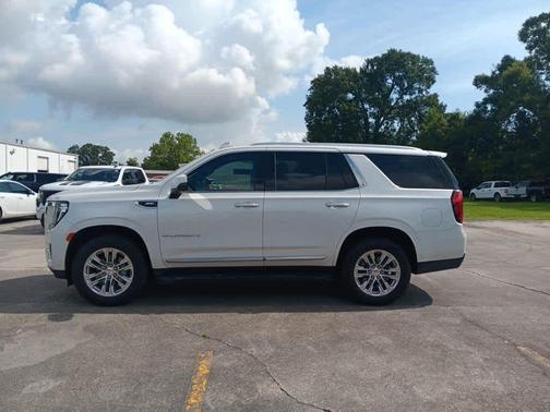 2022 GMC Yukon SLT
