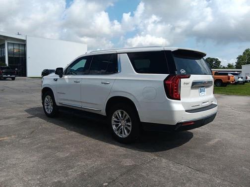 2022 GMC Yukon SLT