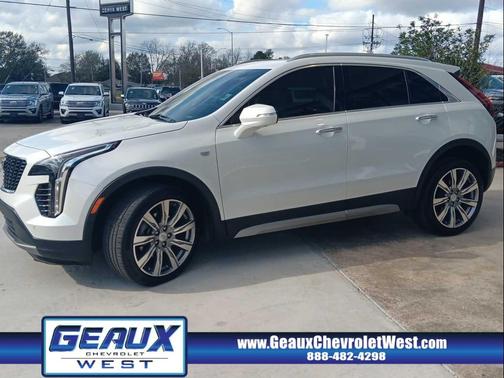 2023 Cadillac XT4 Premium Luxury